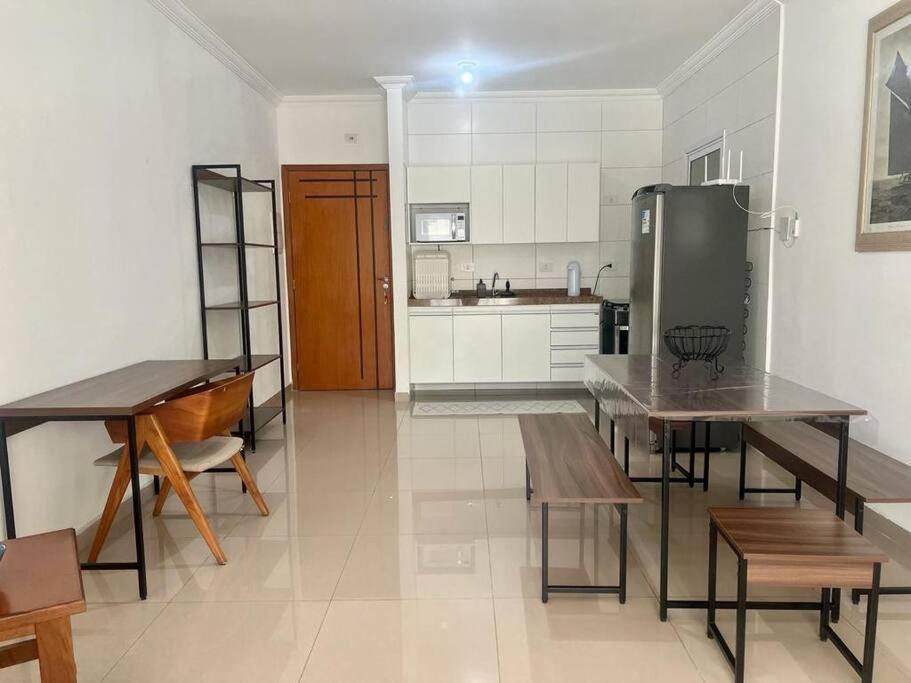 Apartamento Novo Com Piscina E Ar Condicionado *